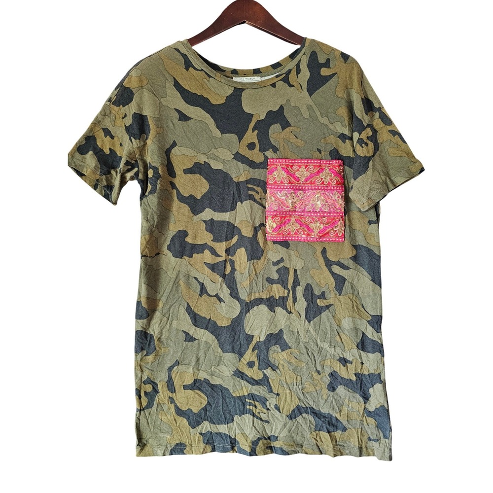 Zara Trafaluc Camouflage T-Shirt Pink Sequin Embroidered Pocket Green Medium